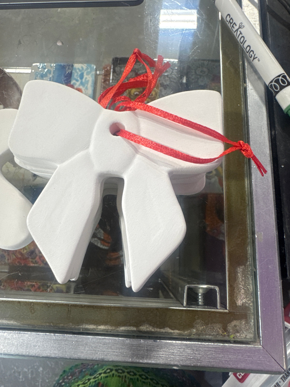 Flat no line assorted ornaments